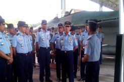 Mabes TNI AU Tarik Pesawat...