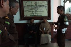 Diduga Kuasai Aset Pemkot Surabaya, Kejati Jatim Tahan Ibu Rumah Tangga