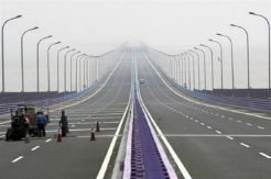 China Bersiap Buka Jembatan...