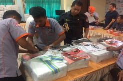 KPU Muara Enim Bagikan APK dan Bahan Kampanye Pilbup