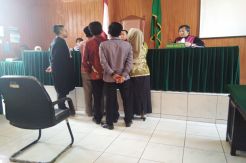 Jadi Terdakwa, 6 Kades Mengaku Tak Tahu Foto Bareng Cagub Melanggar
