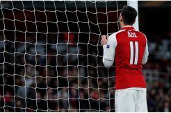 Tak Cetak Gol, Wenger Puji Penampilan Ozil