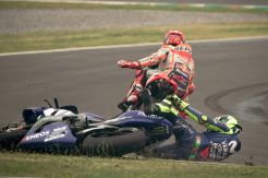 Tolak Permintaan Maaf, Rossi Enggan Bicara dengan Marquez