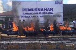 Bea Cukai Pangkalan Bun Musnahkan Ratusan Ribu Batang Rokok Ilegal