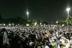 Peringati Isra Mikraj di Monas, Anies: Memberikan Cahaya di Ibu Kota