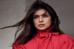 Netizen Rayakan 16 Tahun Karier Priyanka Chopra