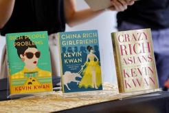 Trilogi Kevin Kwan yang...