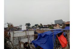 Meski Dilarang, Korban Kebakaran Taman Kota Kembali Dirikan Rumah