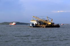 Pertamina Siap Angkat Pipa Putus di Teluk Balikpapan