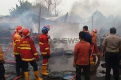 Kebakaran Pabrik Tiner di Cikupa, Warga Sekitar Panik