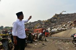Ke TPST Bantargebang, Ridwan Kamil Dapat Aduan Uang Kompensasi Bau Belum Cair