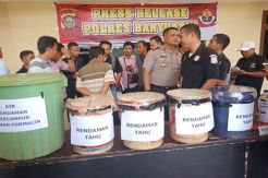 Polisi Bongkar Produsen Tahu Berformalin