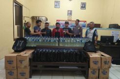 Gelar Razia, Polres Pekalongan Sita 410 Botol Miras Oplosan