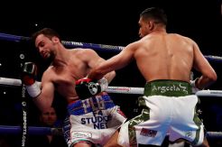 Menang TKO di Ronde Pertama, Amir Khan: Khan is Back