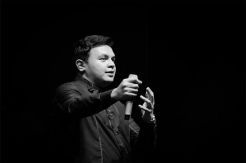 Tulus Rilis Video Langit...