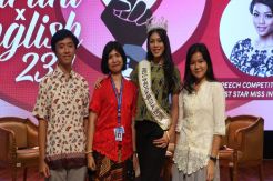 Miss Indonesia Alya Nurshabrina Berbagi Inspirasi Bersama Siswa SMA