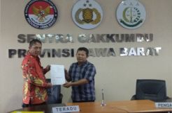 Pasangan Deddy-Dedi Laporkan Paguyuban Paranormal ke Bawaslu Jabar