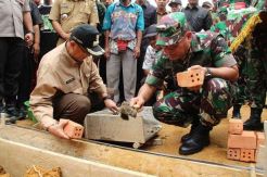 Pangdam II/ Sriwijaya Kunjungi Kawasan Terpadu Suku Anak Dalam Jambi