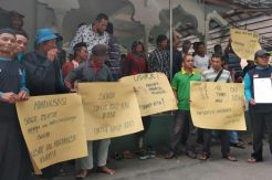 Warga Tolak Penambangan Pasir di Sungai Pabelan