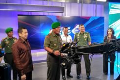 Saat Pangdam Jaya Operasikan Kamera TV di iNews Center