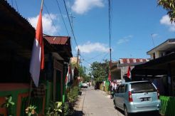 Aksi Pengibaran Bendera Setengah Tiang Ditanggapi Kapolda Sulsel