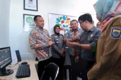Pertama di Bandung, Galeri Investasi Hadir di Pasar Tradisional