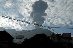 Gunung Marapi Erupsi Lagi, Ketinggian Letusan 4.000 Meter dan Timbulkan Hujan Abu