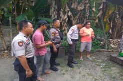 Asyik Duduk di Atas Motor, IRT Dipukuli Tetangga