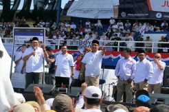 Ribuan Pendukung Oded-Yana Hadiri Kampanye Akbar di Lapangan Sidolig