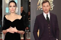 Angelina Jolie Jatuh...