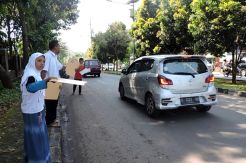 Berkah SBMPTN, Bocah SD Penjual Alas Ujian Raup Untung