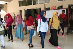 Perjuangan Gadis Asal Kudus Ikuti SBMPTN di Undip Semarang