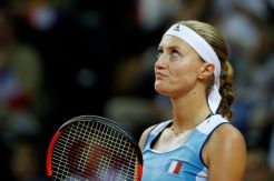 Mladenovic Sangat Termotivasi Tanding Lawan Sharapova Lagi