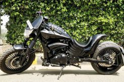 Royal Enfield Panggil Godzilla Hadapi Ducati Diavel ?
