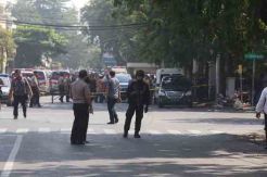 Bom Bunuh Diri di Surabaya, Tiga Warga Tewas, Belasan Luka-luka