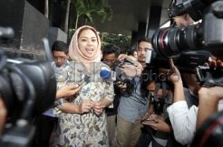 Bupati Cantik Ini Minta Warganya Jangan Takut Teroris
