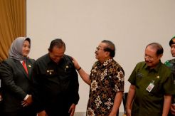 Hindari Kekosongan Pemerintahan, Soekarwo Serahkan SPT kepada Wakil Wali Kota Mojekerto