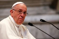 Gaza Memanas, Paus Francis:...