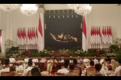 Presiden Jokowi Berbuka Puasa Bersama Para Pejabat di Istana