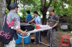 Setor Uang ke Ormas, Puluhan Pedagang Takjil di GDC Protes Ditertibkan