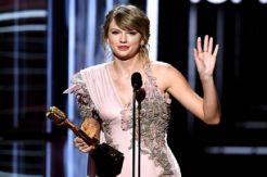 Daftar Pemenang Billboard...