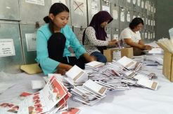 Pelipatan Surat Suara Pilgub Jateng Dijaga Ketat
