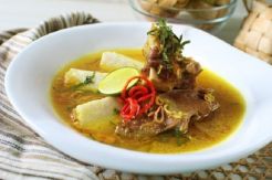 Tips Masak Lezat Sop Kambing Kuning