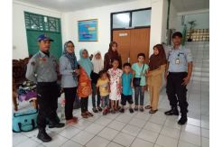 Diusir dari Kontrakan,...