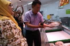Sidak, Disdagin Depok Temukan Harga Daging dan Telur di Atas HET