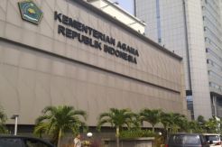 Pelajaran dari Kontroversi...