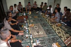 Bangun Sinergitas, Kapolres Jakpus Bukber di Markas HMI MPO