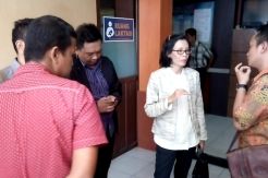 Kuasa Hukum Frantinus Nirigi Minta Lion Air Tarik Laporan