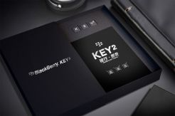 Gambar BlackBerry Key2...