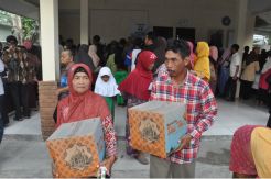 1.250 Warga Miskin Terima Bingkisan Lebaran dari Pemkot Salatiga